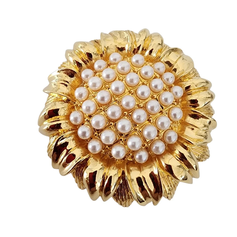 Vintage Mod Brooch Pin Pendant sunflower pearls signed MOD  A0253